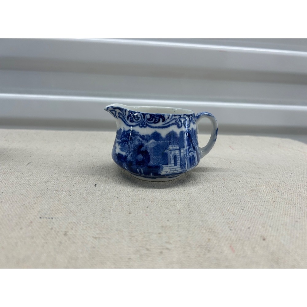 George Jones Abbey Flow Blue Individual Creamer  (274)